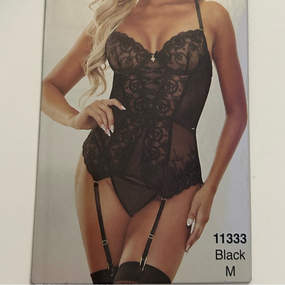 ⭐Seven'til Midnight Black Lace Stretch Bustier Thong Set M
